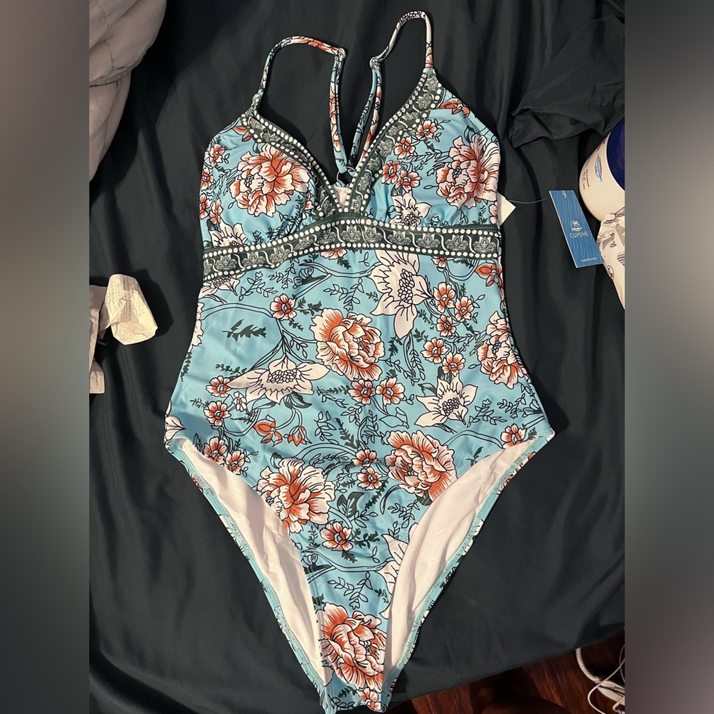 CUPSHE swimsuit